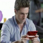 David Bustamante, «aterrorizado» por los niños del anuncio de 3DS