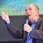 Molynete necesita tu dinero