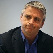 John Riccitiello deja Electronic Arts