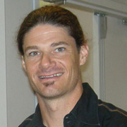 Todd Hollenshead deja id Software tras 17 años como presidente