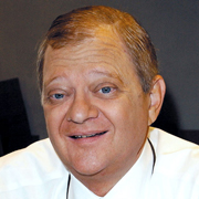 Fallece Tom Clancy, el escritor norteamericano