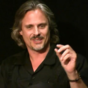 Lorne Lanning: A las grandes distribuidoras les importan más los accionistas que los jugadores