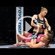 Ronda Rousey y Miesha Tate se dan caricias en el modo femenino de EA Sports UFC