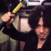 La pelea en el pasillo de Oldboy recibe el tratamiento NES