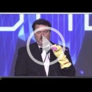 Tim Schafer se cachondea de los GamerGaters en plena gala de la GDC