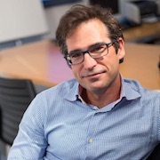 Ignacio Pérez Dolset dimite como presidente de DEV