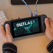 Outlast 1 y 2 saldrán en Switch