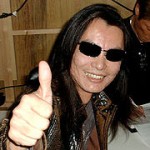Itagaki: los japoneses «no tienen las habilidades sociales necesarias»